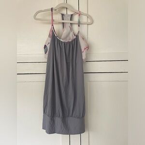 Lululemon top circa 2012